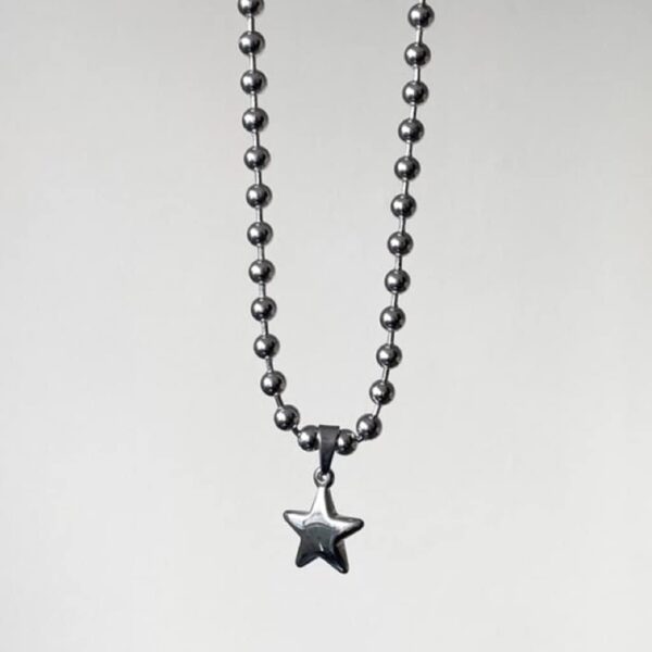 Fashion Trend Light Luxury Niche Sense Round Bead Chain Temperament Simple Cold Wind Five-pointed Star Necklace - Image 3