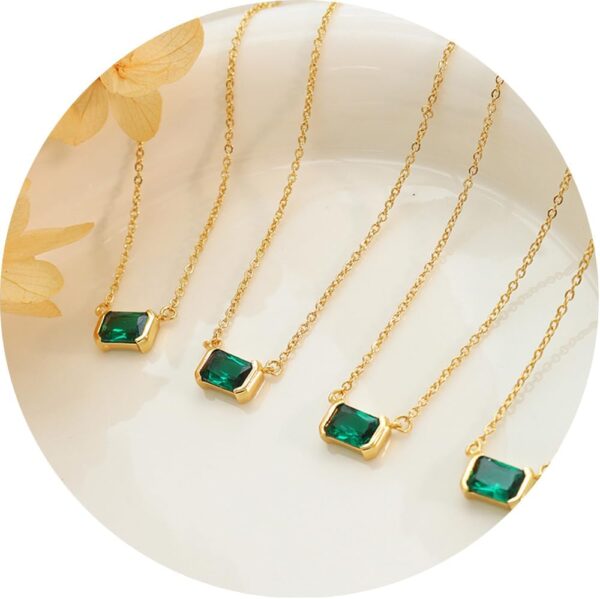 Elegant Inlaid Emerald Green Zircon Pendant Necklace For Women Simple And Fashionable Niche Personalized Clavicle Chain Titanium Steel Plated With 18k Gold Necklace - Image 7
