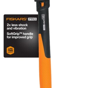 Fiskars IsoCore Pickaxe Mattock with Shock-Absorbing Handle, Dual-Head Tool for Roots & Rocks, 1.5 lb