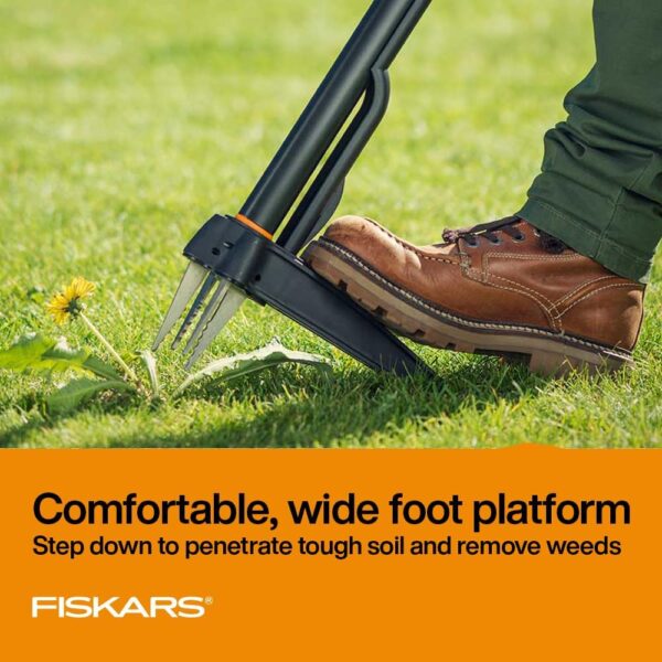 Fiskars 4-Claw Stand Up Weed Puller Tool, Gardening Hand Weeding Tool with 39" Long Ergonomic Handle with Easy-Eject Mechanism - Image 5