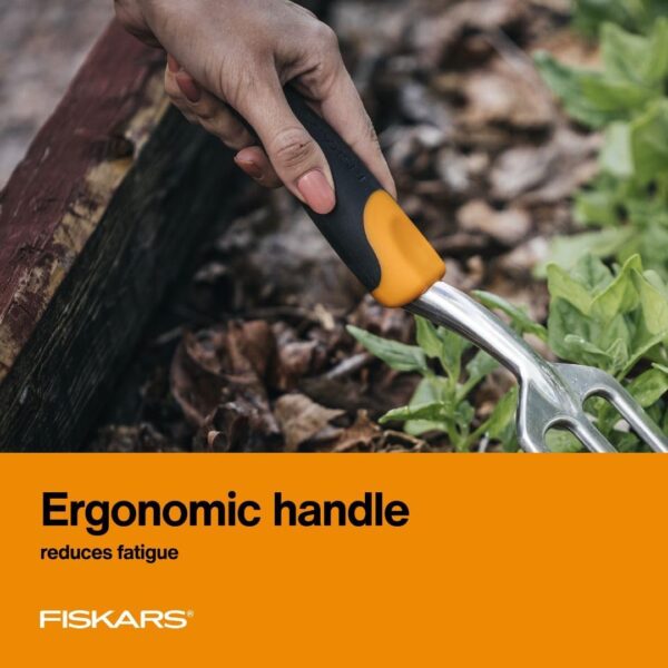 Fiskars Ergo Cultivator for Digging, Aerating Soil, and Weeding, Heavy Duty Garden Tool with Hanging Hole - Image 7