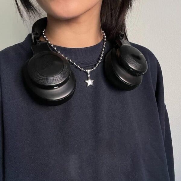 Fashion Trend Light Luxury Niche Sense Round Bead Chain Temperament Simple Cold Wind Five-pointed Star Necklace - Image 7