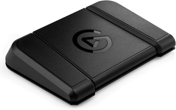 Elgato Stream Deck Pedal – Hands-Free Studio Controller, 3 macro footswitches, trigger actions in apps and software like OBS, Twitch, YouTube and more, works with Mac and PC. Color: Black
