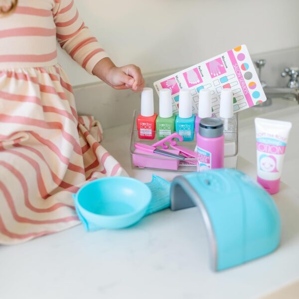 Melissa & Doug Love Your Look Pretend Nail Care Play Set – 20 Pieces for Mess-Free Play Mani-Pedis (DOES NOT CONTAIN REAL COSMETICS) , Pink - Image 5