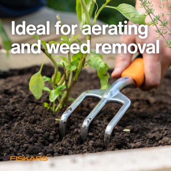 Fiskars Ergo Cultivator for Digging, Aerating Soil, and Weeding, Heavy Duty Garden Tool with Hanging Hole - Image 5
