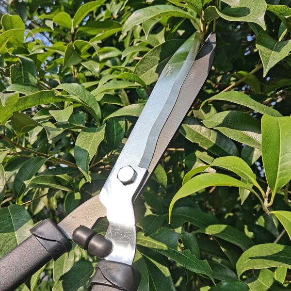 Hedge Clippers Shears Hedge Shears for Trimming Borders, Garden Tools Hedge Clippers, Bush Cutters Trimmer with Sharp Wavy Blades, Garden Shears for Hedges (19 Inch) - Image 7